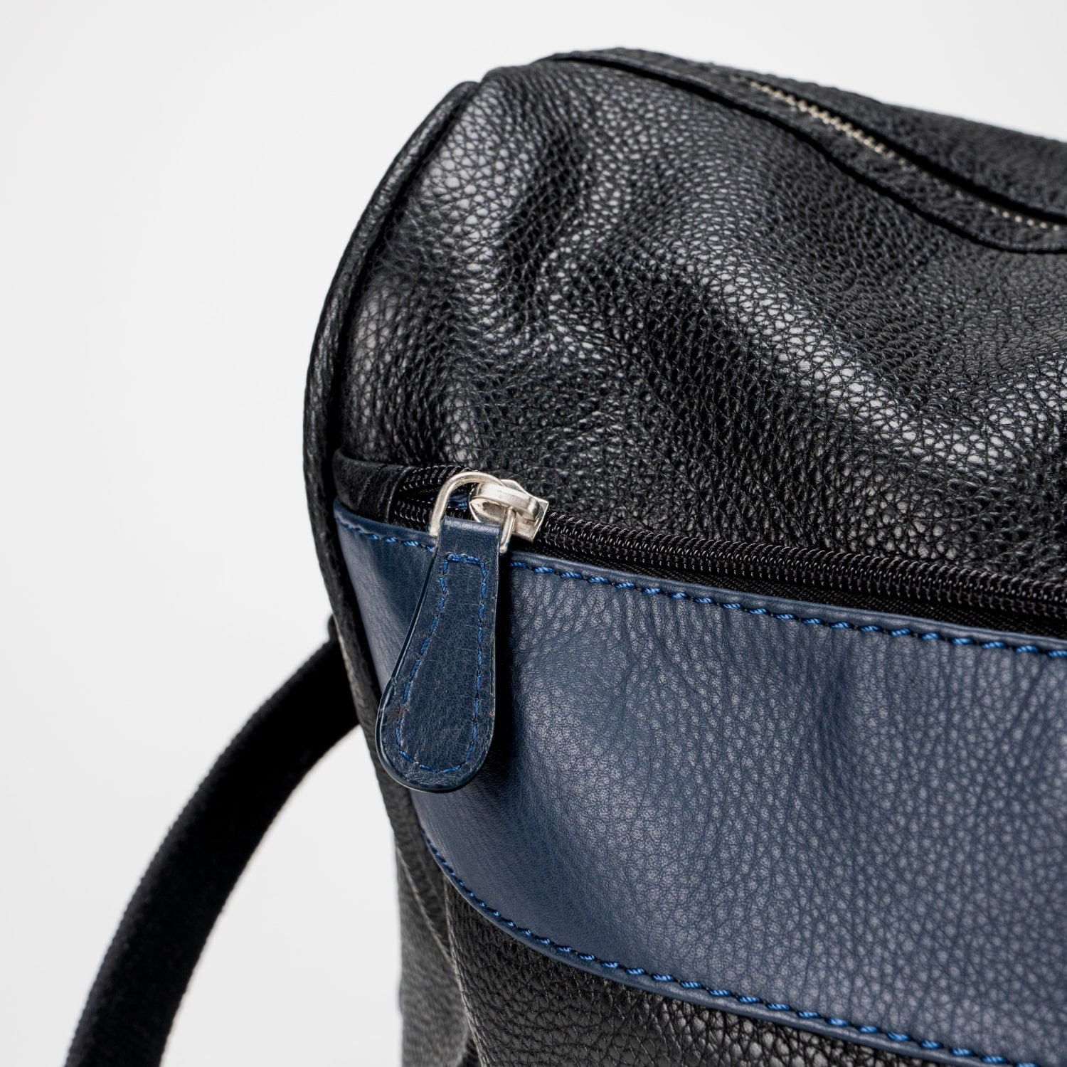 WEEKEND BAG - Black/Navy